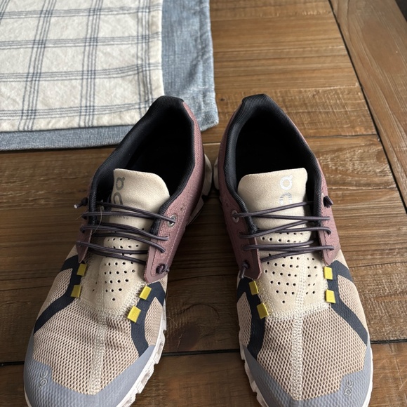 Women’s size 7 on running sneakers purple grey brown - Picture 5 of 5